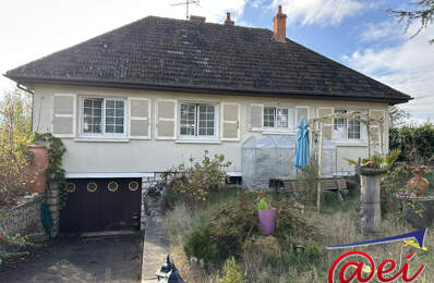 Maison traditionnelle T6 de plain-pied sur sous-sol total sur 14 — photo du bien