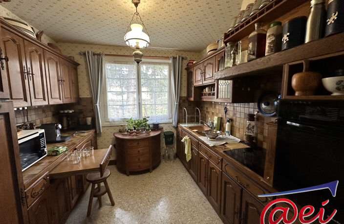 Maison traditionnelle T6 de plain-pied sur sous-sol total sur 14 — photo 3