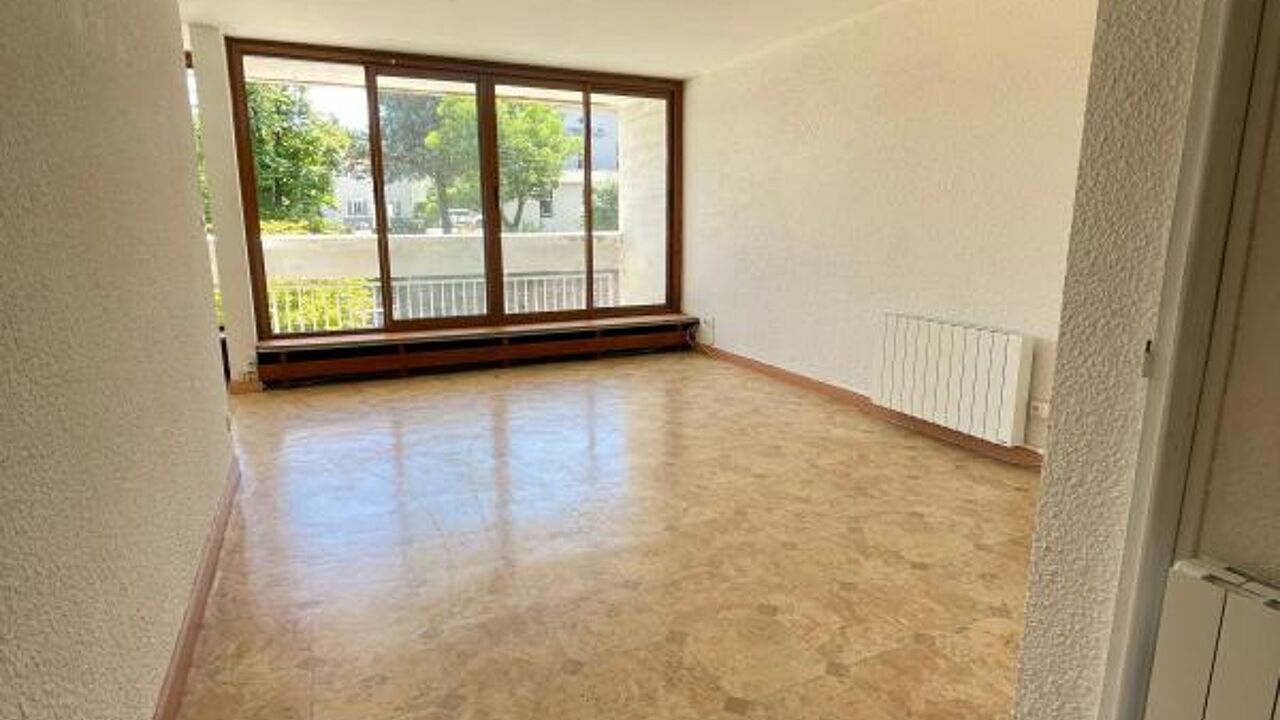 appartement 3 pièces 84 m2 à vendre à Gréoux-les-Bains (04800)