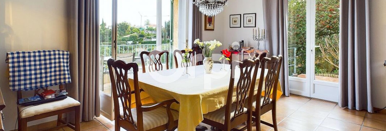 Maison 6 Pièces 191 m² à vendre à Mandelieu-la-Napoule (06210)