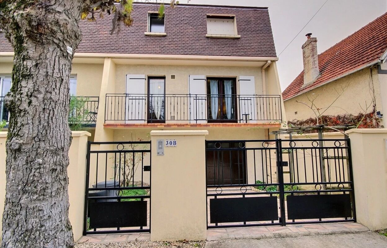 maison 4 pièces 90 m2 à vendre à Gournay-sur-Marne (93460)