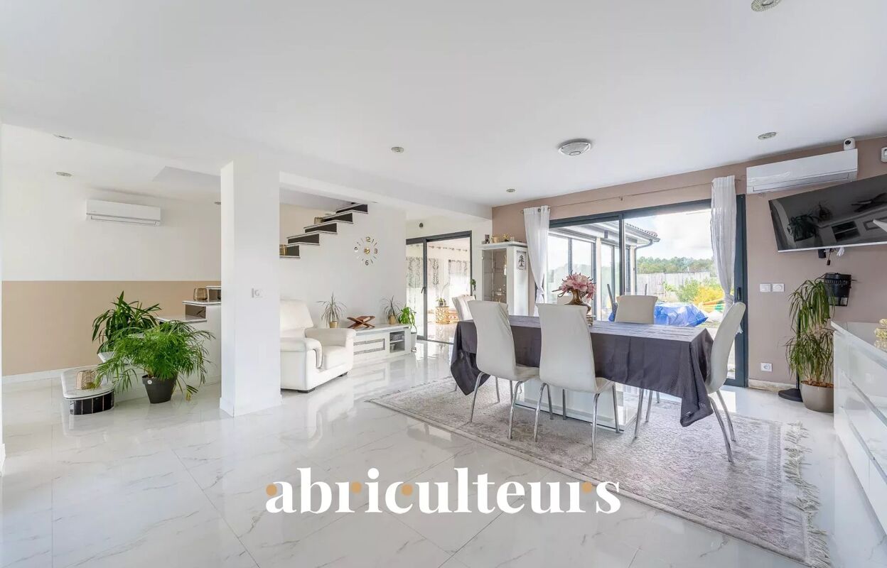 maison 6 pièces 288 m2 à vendre à Blanquefort (33290)