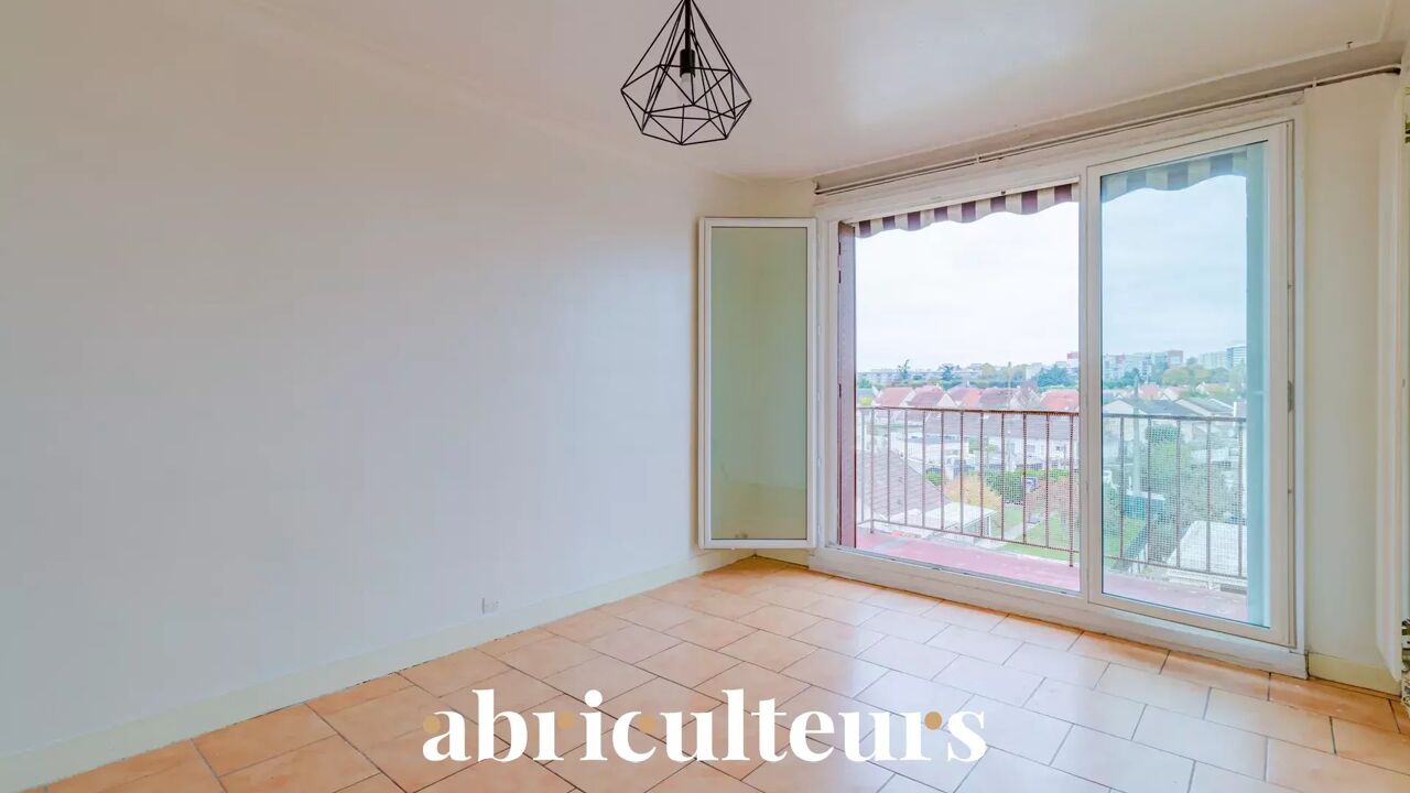 appartement 4 pièces 65 m2 à vendre à Garges-Lès-Gonesse (95140)