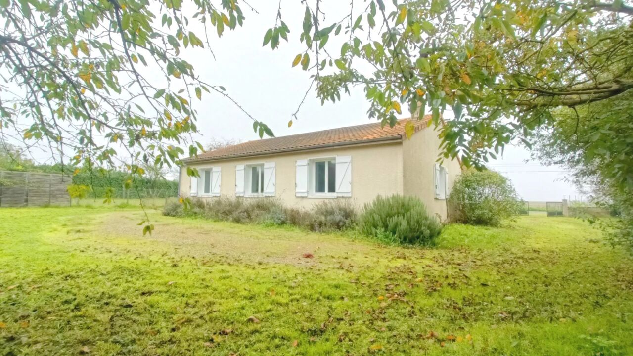 maison 5 pièces 88 m2 à vendre à Saint-Martin-la-Pallu (86380)