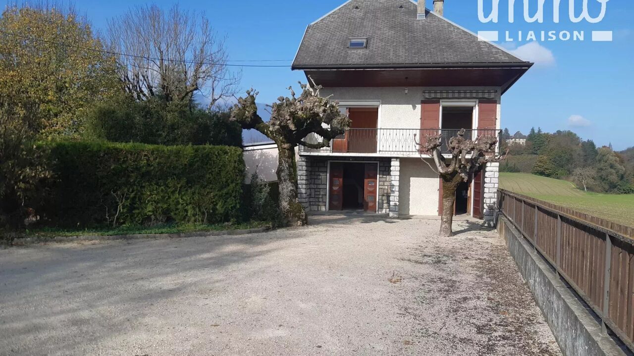 maison  pièces 176 m2 à vendre à Chambéry (73000)