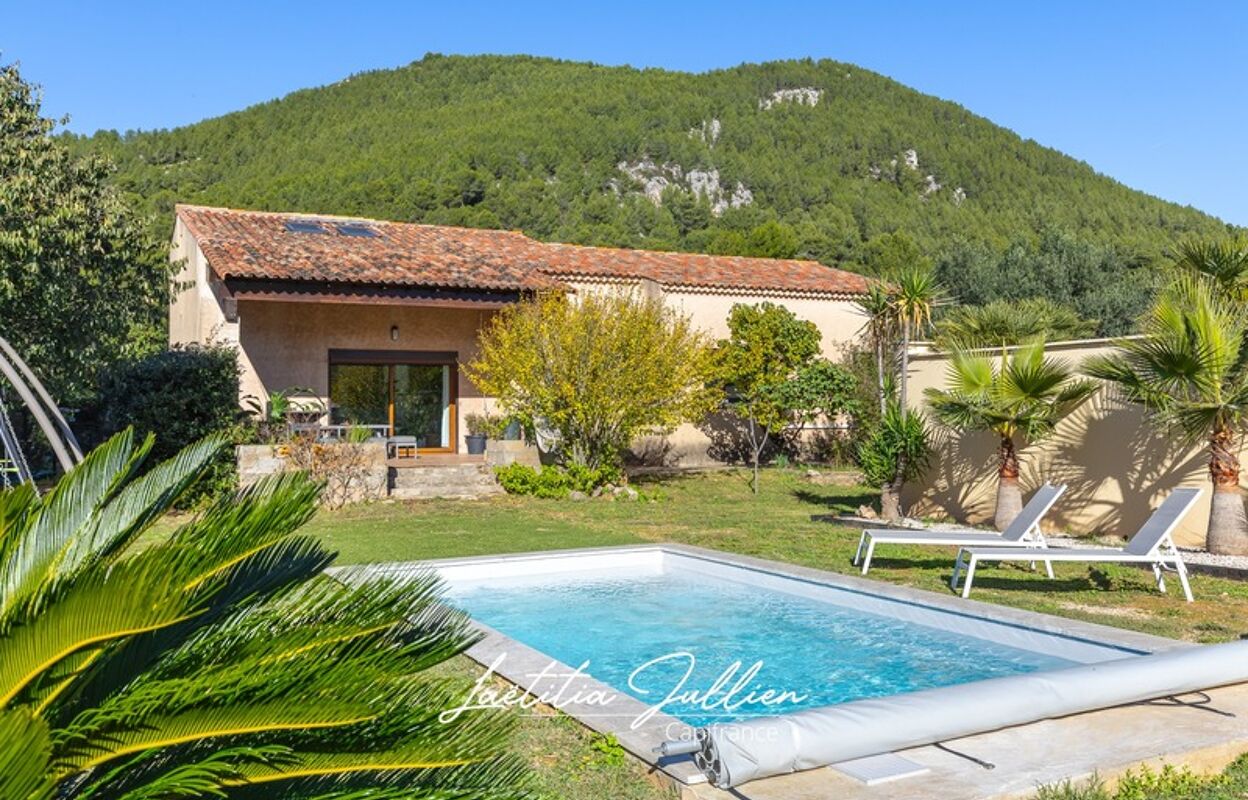 maison 5 pièces 150 m2 à vendre à Cuges-les-Pins (13780)