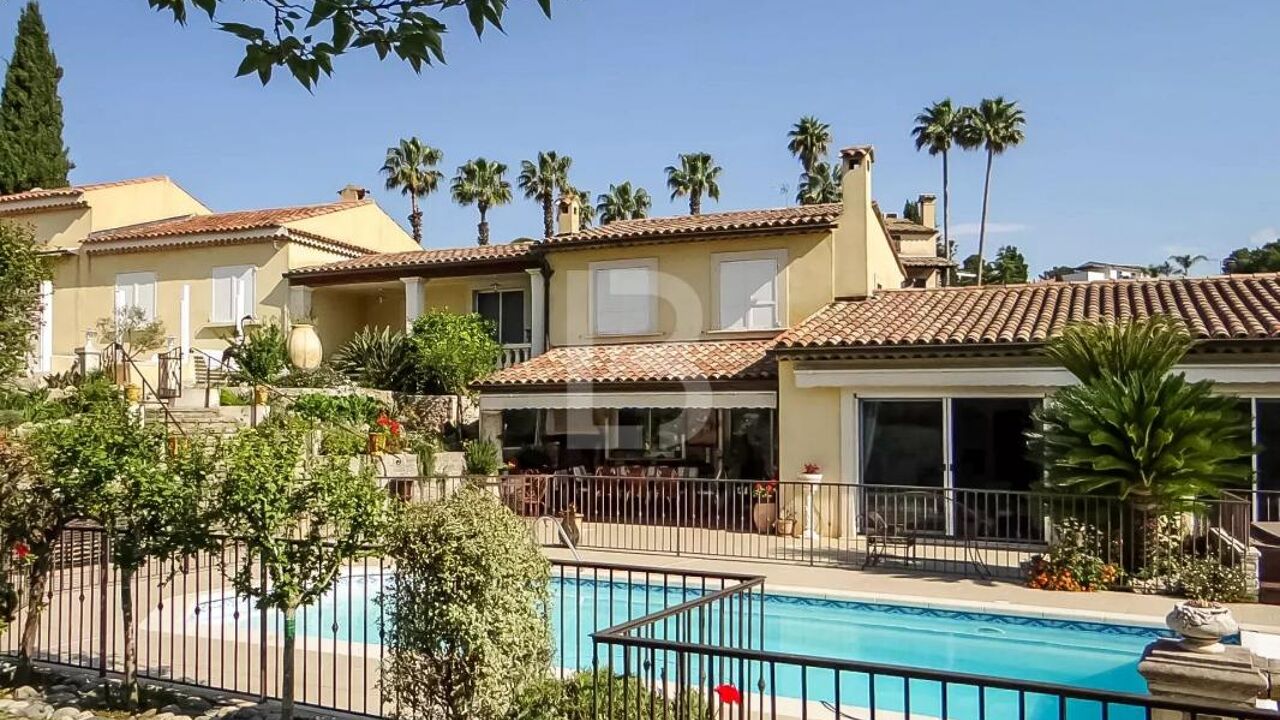 maison 10 pièces 250 m2 à vendre à Mougins (06250)