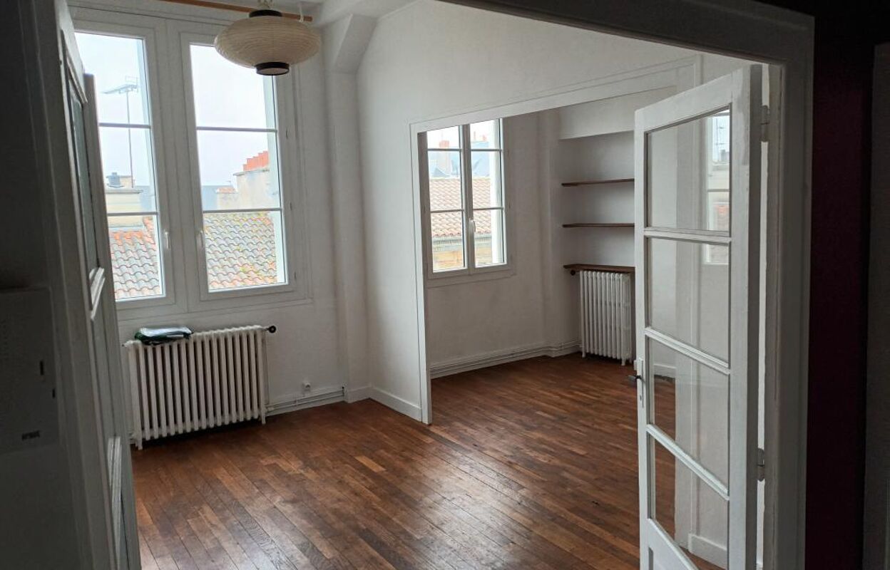 appartement 5 pièces 77 m2 à louer à Poitiers (86000)