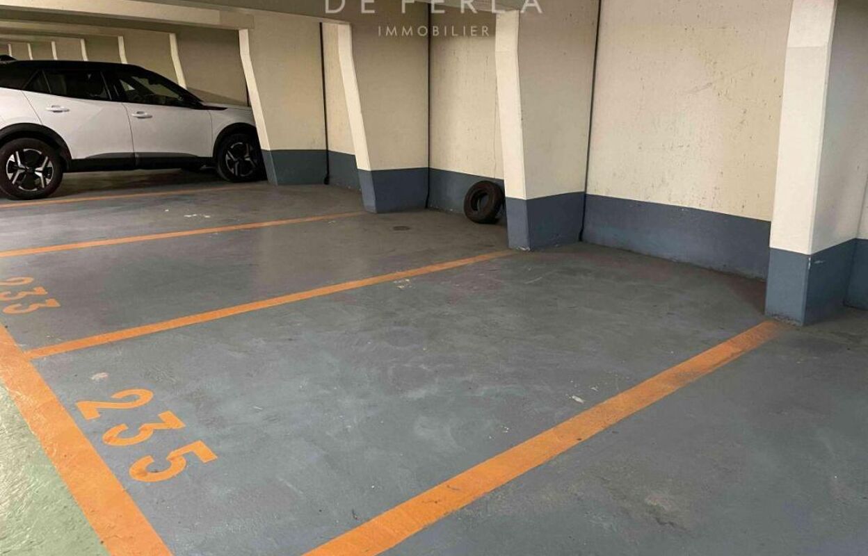 garage  pièces 11 m2 à vendre à Paris 6 (75006)