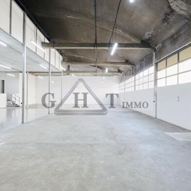 Local industriel 823 m²