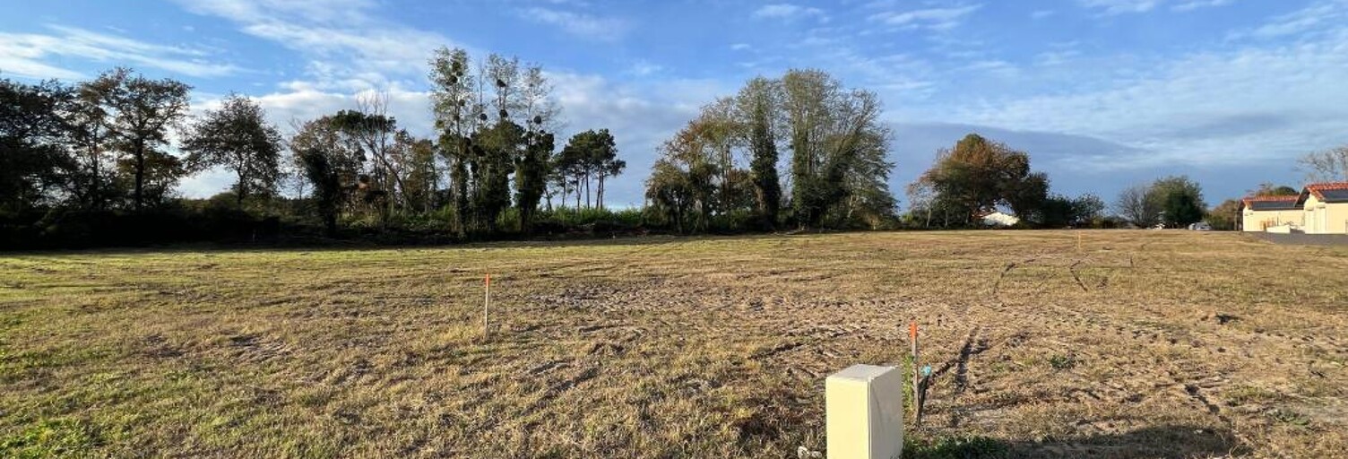 Terrain  1734 m² à vendre à Roquefort (40120)