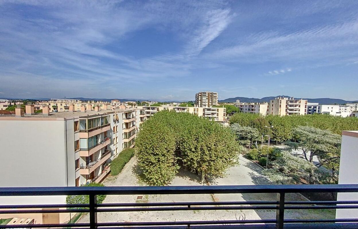 appartement 3 pièces 74 m2 à vendre à Saint-Raphaël (83530)