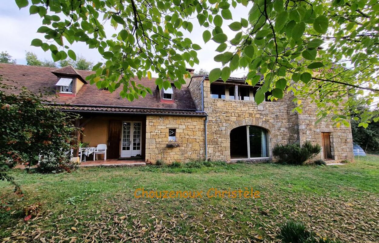 maison 14 pièces 240 m2 à vendre à Sarlat-la-Canéda (24200)