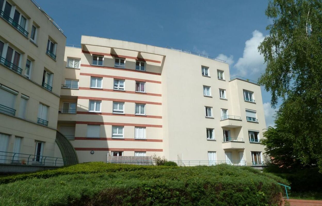 appartement 2 pièces 49 m2 à vendre à Élancourt (78990)