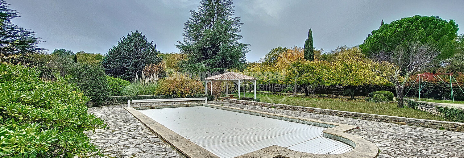 Maison 5 Pièces 160 m² à vendre à Néoules (83136)