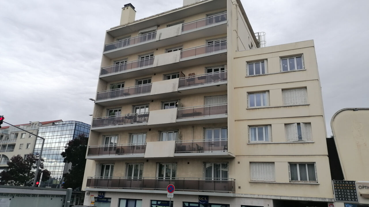 appartement 3 pièces 83 m2 à vendre à Bron (69500)