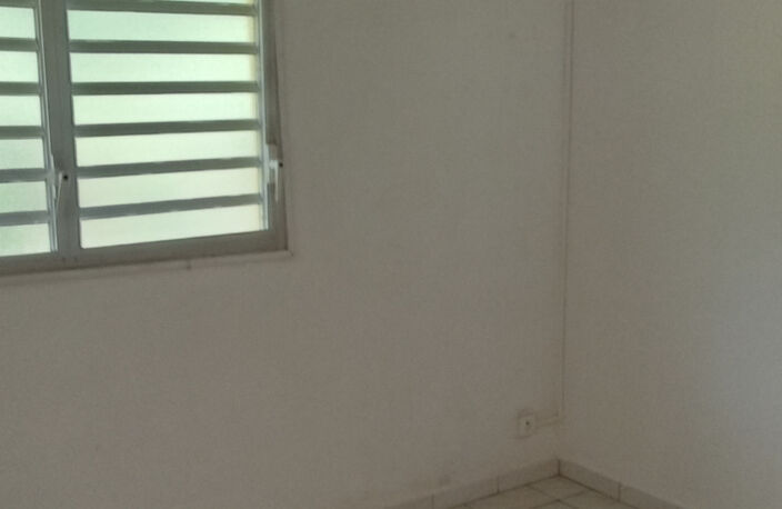 MAISON 2 PIECES NON MEUBLEE — photo 4