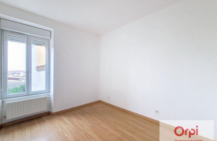COMMENTRY - CENTRE — photo 3