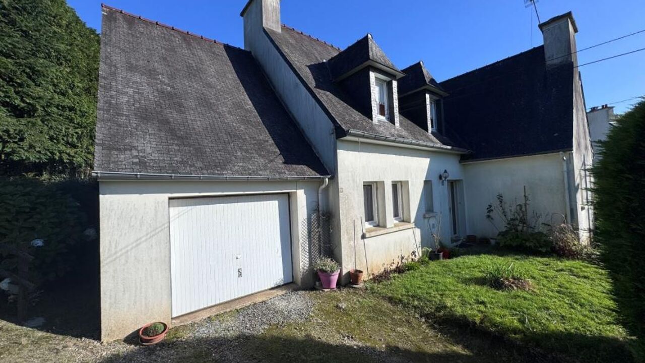 maison 5 pièces 142 m2 à vendre à Rostrenen (22110)