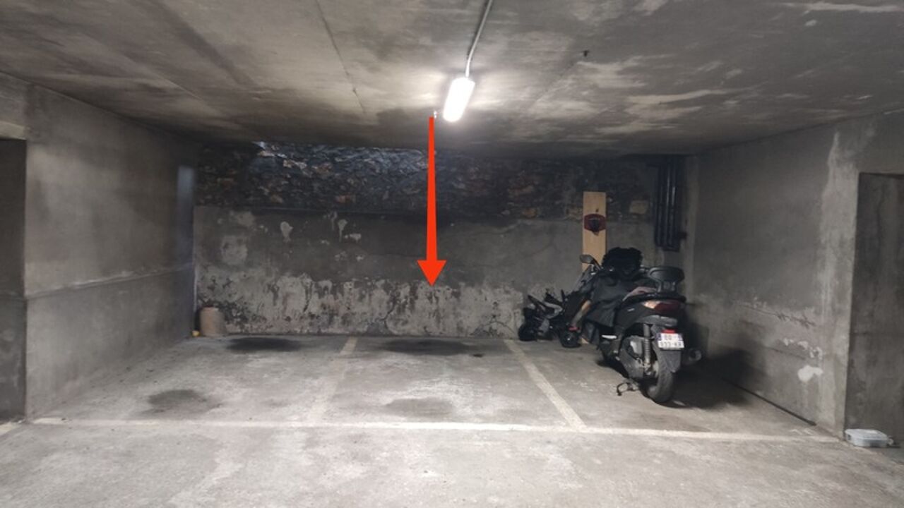 garage  pièces 8 m2 à vendre à Paris 19 (75019)