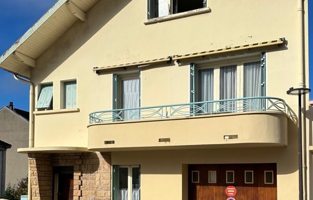 maison 8 pièces 210 m2 à vendre à Oyonnax (01100)