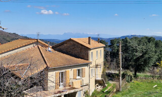 Maison 12 Pièces 273 m² à vendre à Saint-Michel-de-Chabrillanoux (07360)