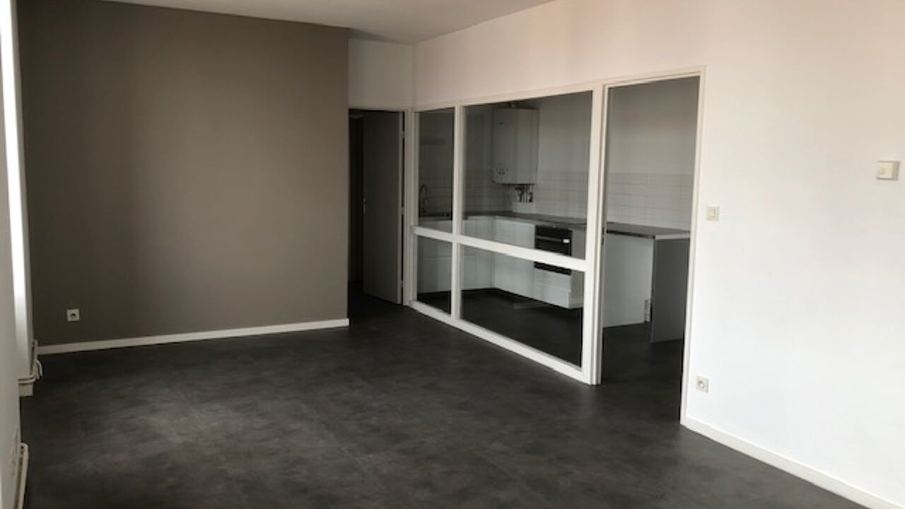 appartement 3 pièces 76 m2 à louer à Saint-Étienne (42000)