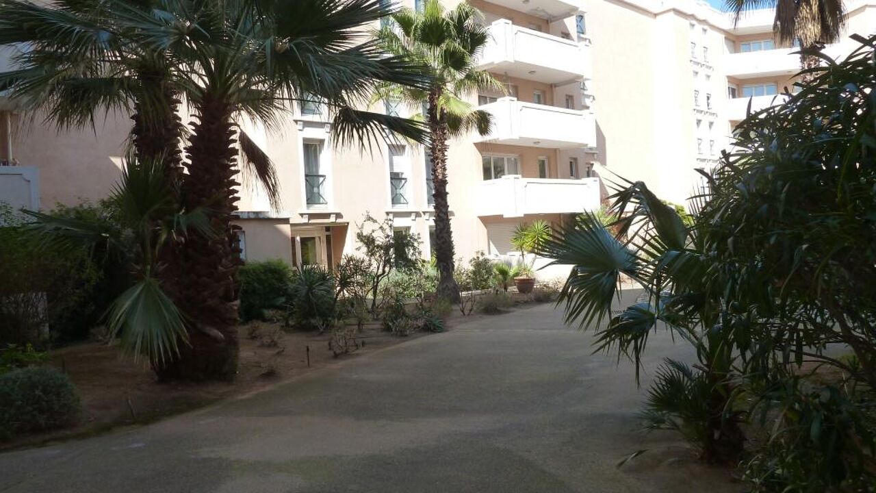 appartement 3 pièces 65 m2 à louer à Hyères (83400)