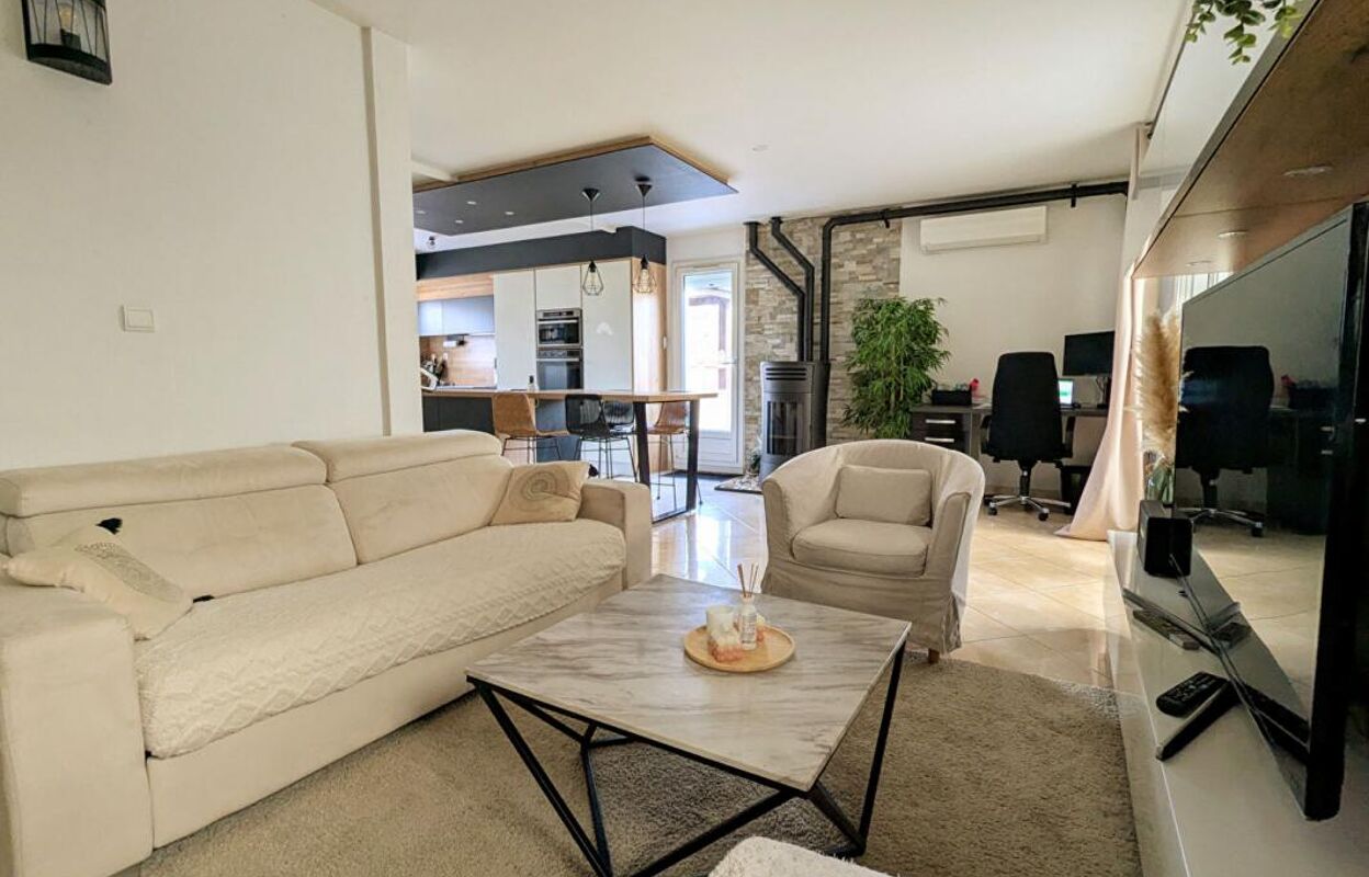 maison 5 pièces 110 m2 à vendre à Vaulx-Milieu (38090)