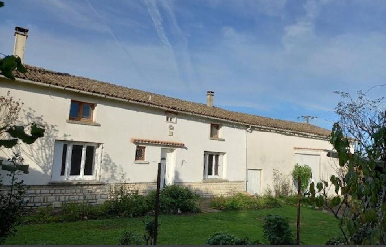 maison 4 pièces 69 m2 à vendre à Sauzé-Vaussais (79190)