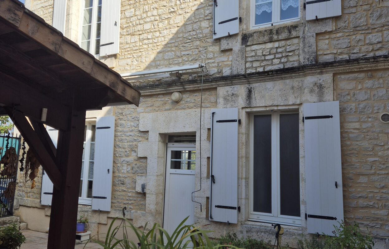 maison 7 pièces 160 m2 à vendre à Mansle (16230)