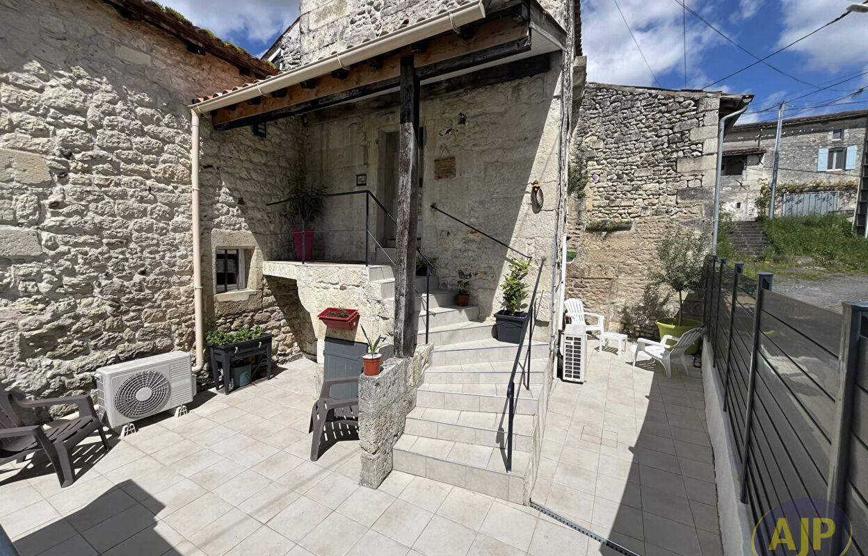 maison 5 pièces 148 m2 à vendre à Chaniers (17610)