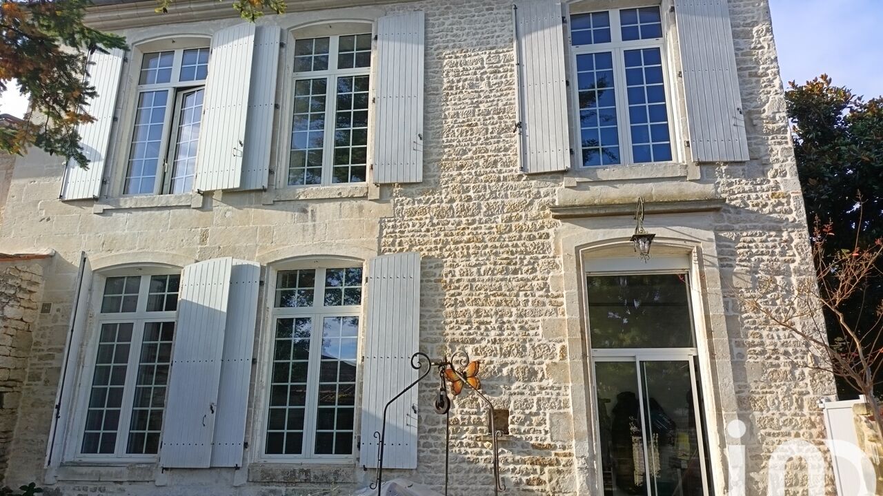 maison 5 pièces 210 m2 à vendre à Coulon (79510)