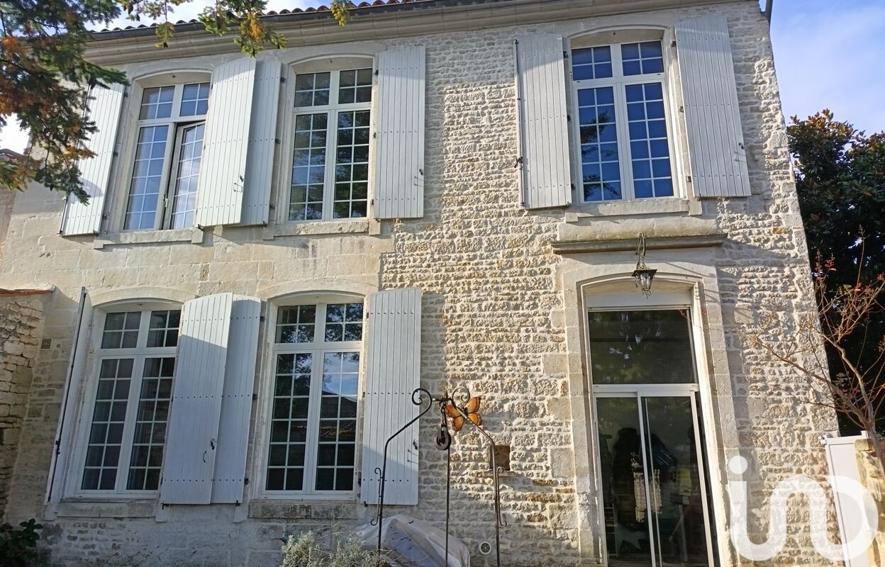 maison 5 pièces 210 m2 à vendre à Coulon (79510)