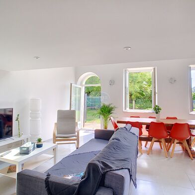 Maison 5 pièces 1400 €