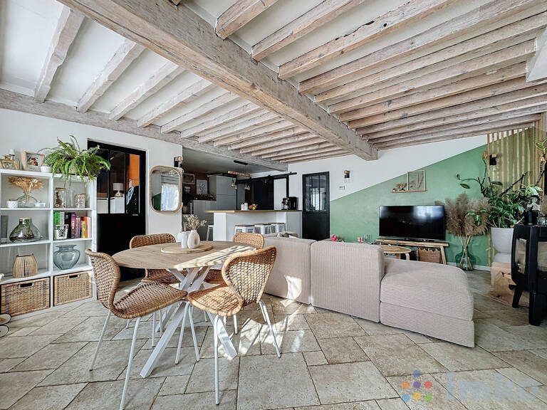 Maison semi individuelle 3 chambres, jardin et garage. — photo 1