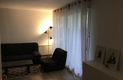 location appartement 900 € CC /mois à proximité de Bois-d'Arcy (78390)