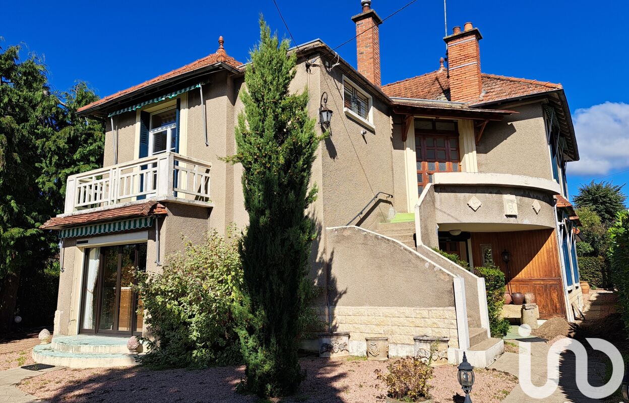 maison 10 pièces 267 m2 à vendre à Yzeure (03400)