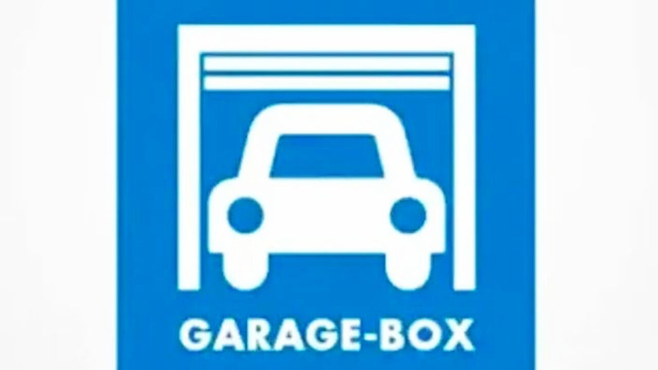 garage  pièces 15 m2 à vendre à Marseille 11 (13011)