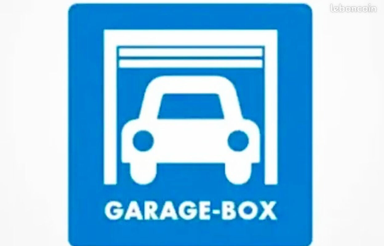 garage  pièces 15 m2 à vendre à Marseille 11 (13011)