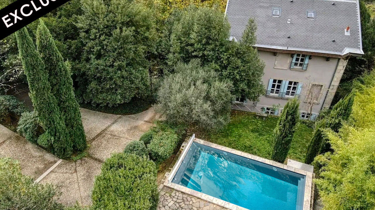 maison 8 pièces 210 m2 à vendre à Vals-les-Bains (07600)