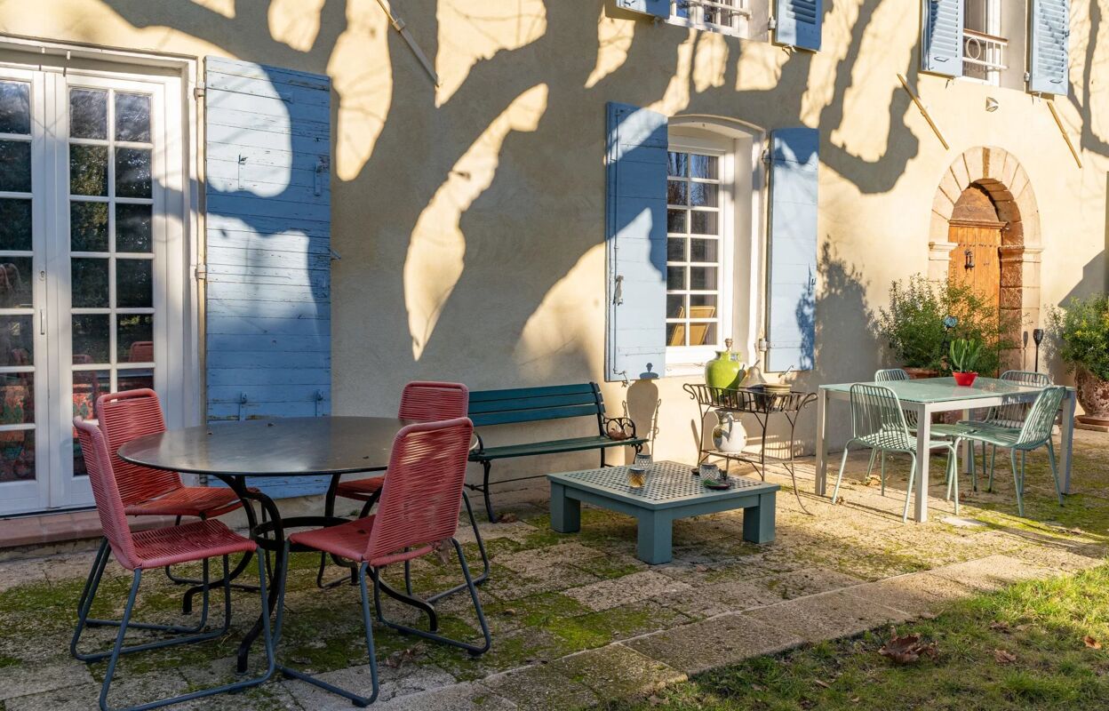 maison 9 pièces 300 m2 à vendre à Aix-en-Provence (13090)