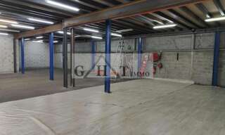 Local industriel  1000 m² à louer à La Courneuve (93120)