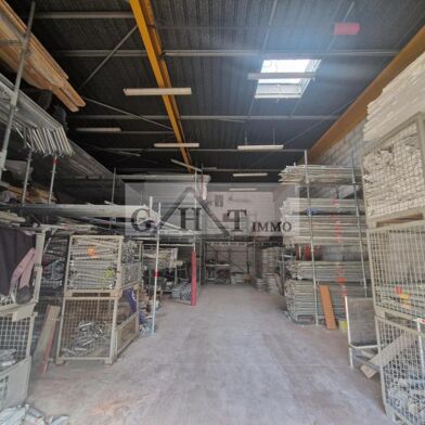 Local industriel 350 m²