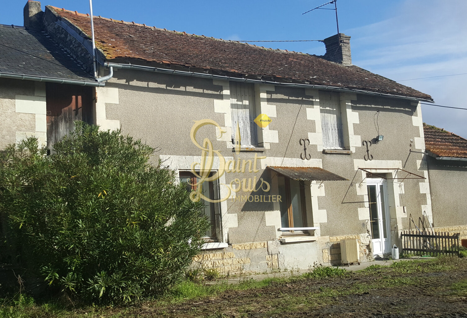 MAISON ANCIENNE DE PLAIN PIED DE 90 M2 ENVIRION - DEPENDANCE — photo 1