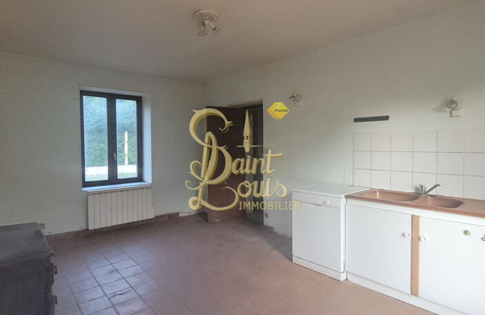 MAISON ANCIENNE DE PLAIN PIED DE 90 M2 ENVIRION - DEPENDANCE — photo 2