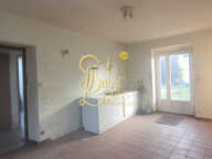 MAISON ANCIENNE DE PLAIN PIED DE 90 M2 ENVIRION - DEPENDANCE — photo 3