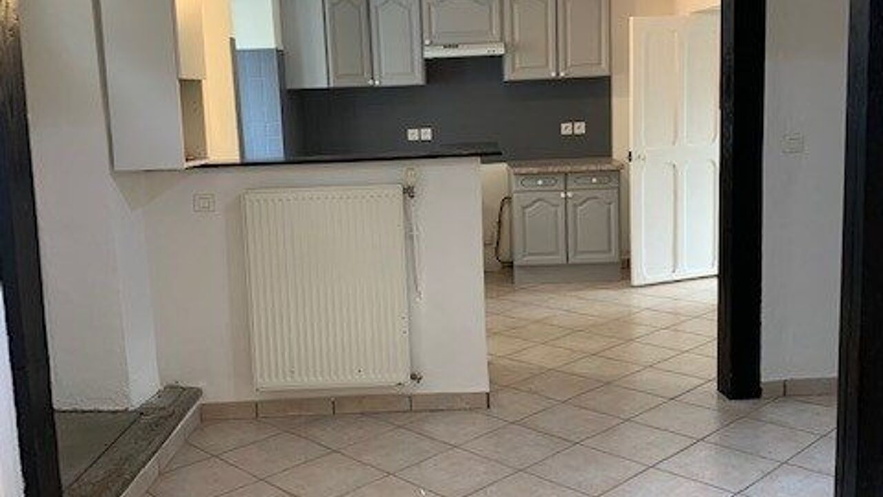 appartement 3 pièces 49 m2 à louer à Beauchastel (07800)