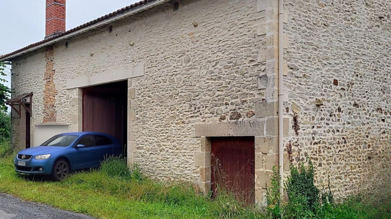 maison 2 pièces 115 m2 à vendre à Saint-Laurent-de-Céris (16450)