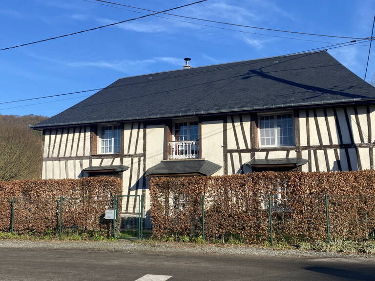 Maison située proche Aumale — photo 1